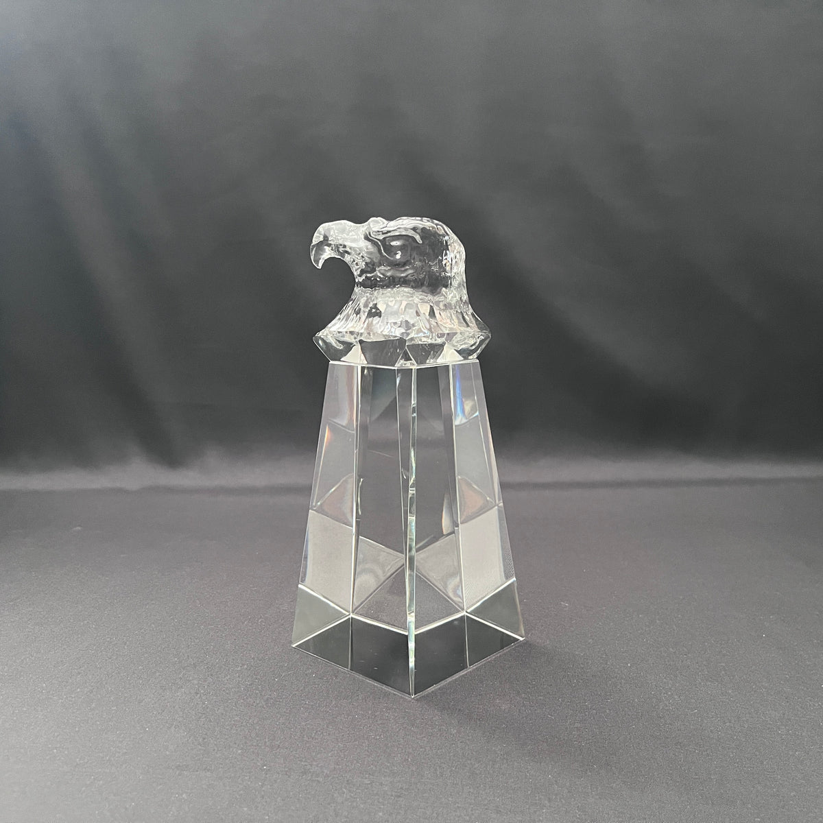 Eagle head on base, eagle head statue, eagle head award 