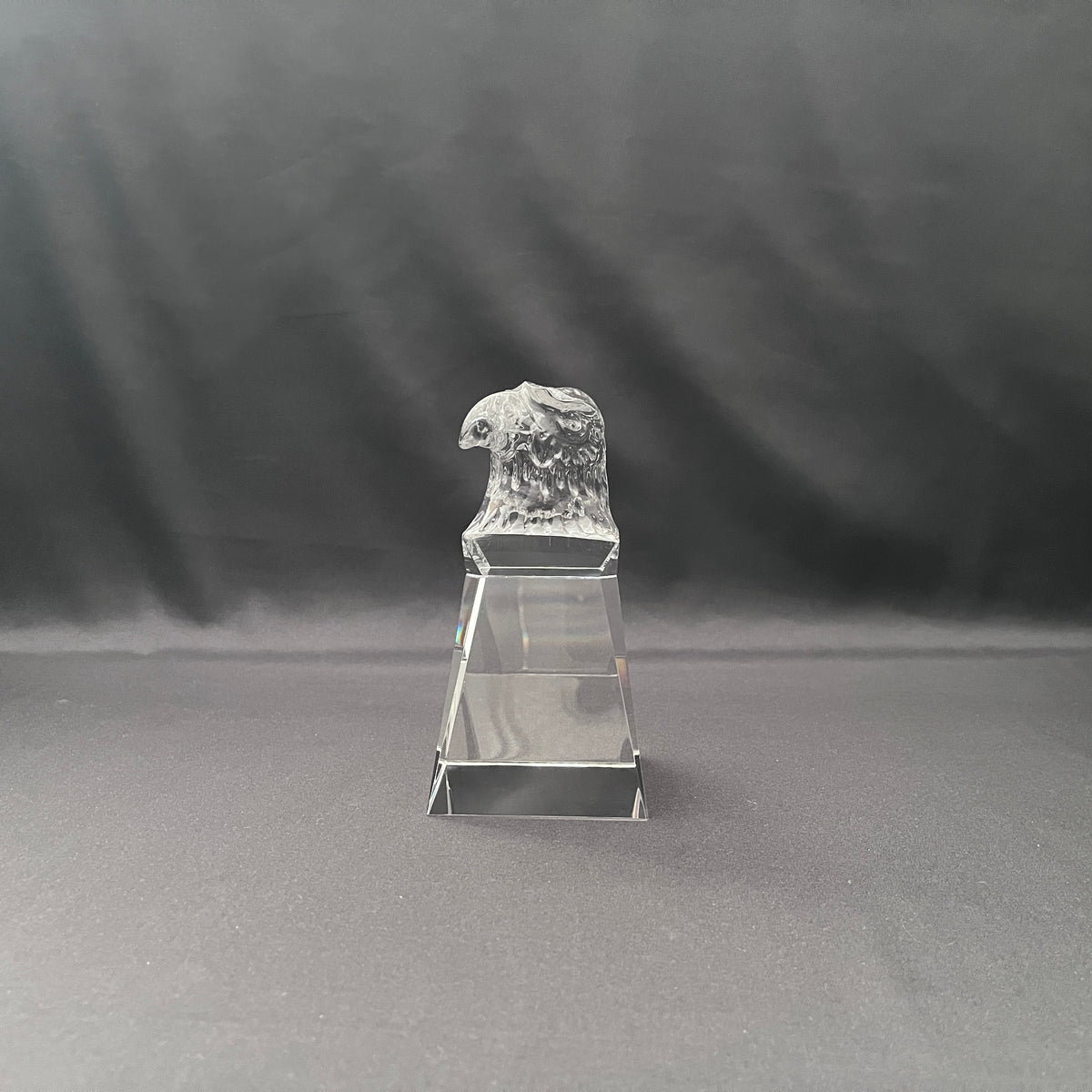 Crystal eagle figurine, crystal eagle head statue, crystal eagle plaque 