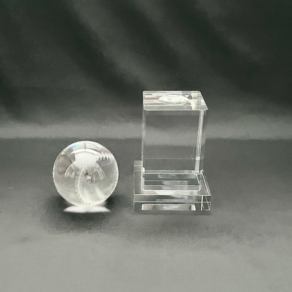 Crystal baseball on engraving base 