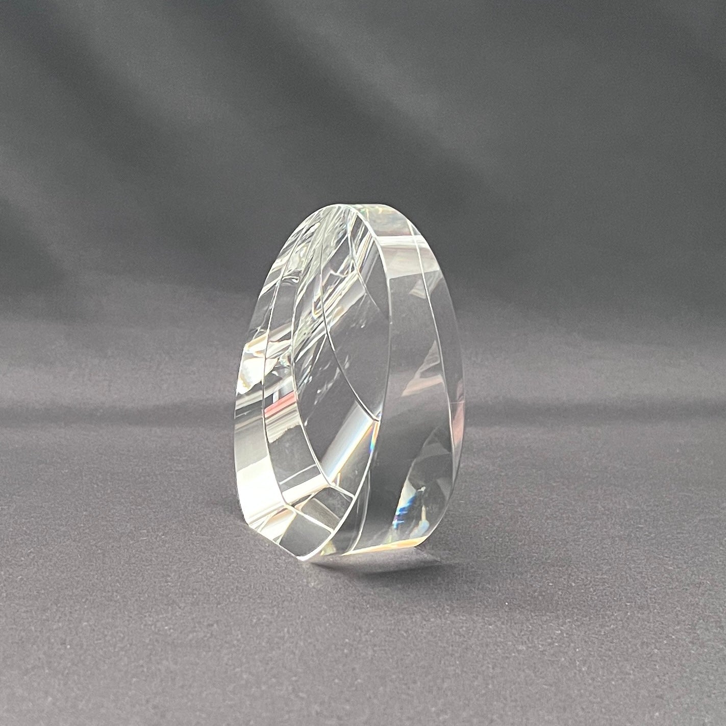 Round shape crystal awards 